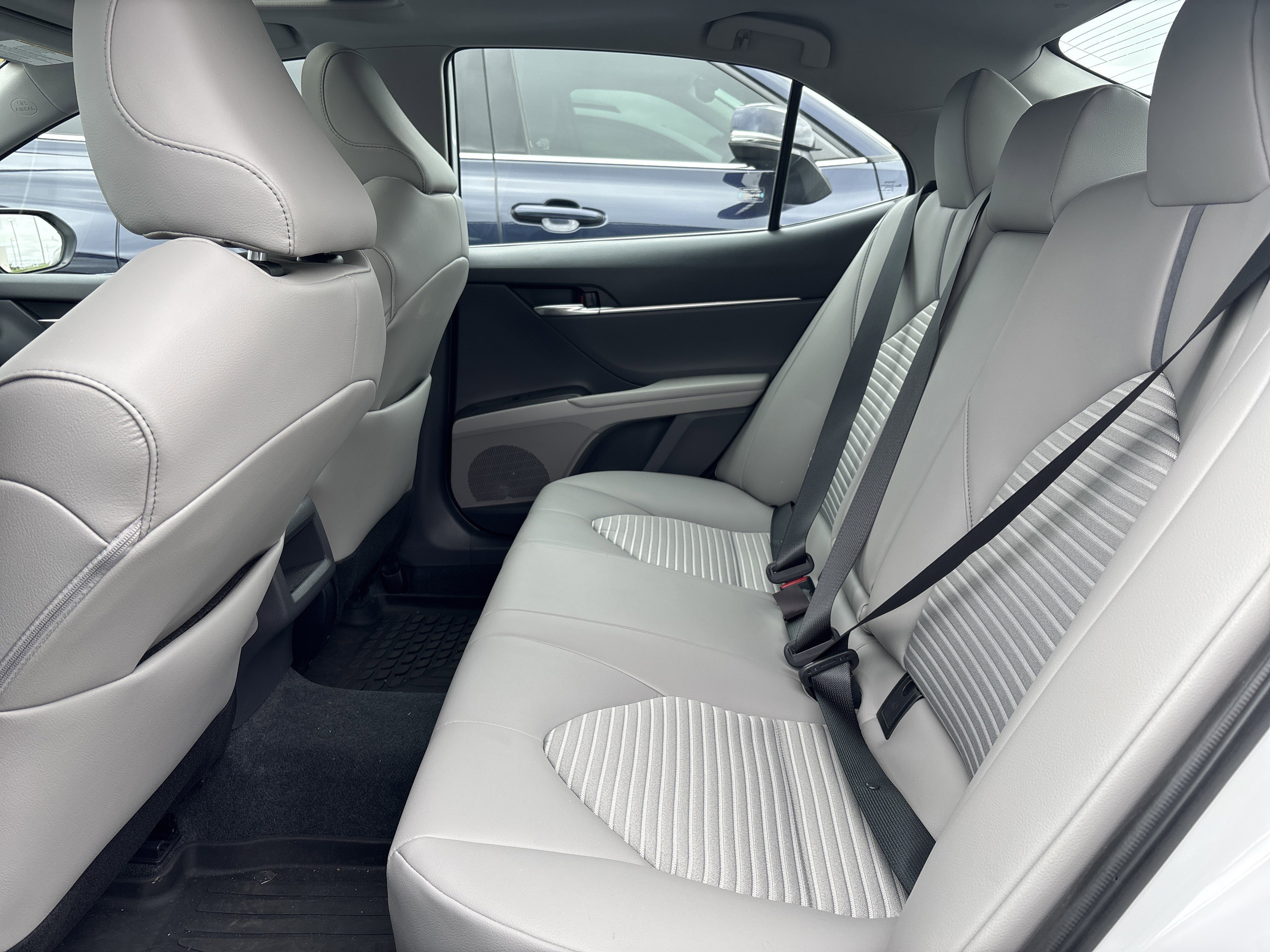 Used 2023 Toyota Camry SE w/ Convenience Package FWD image 31