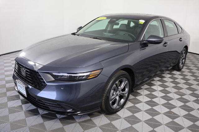 Used 2025 Honda Accord EX-L image 4