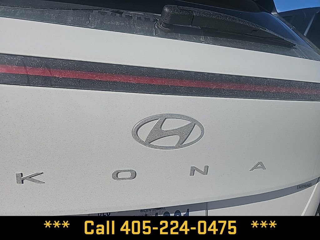 Used 2025 Hyundai Kona SEL image 18