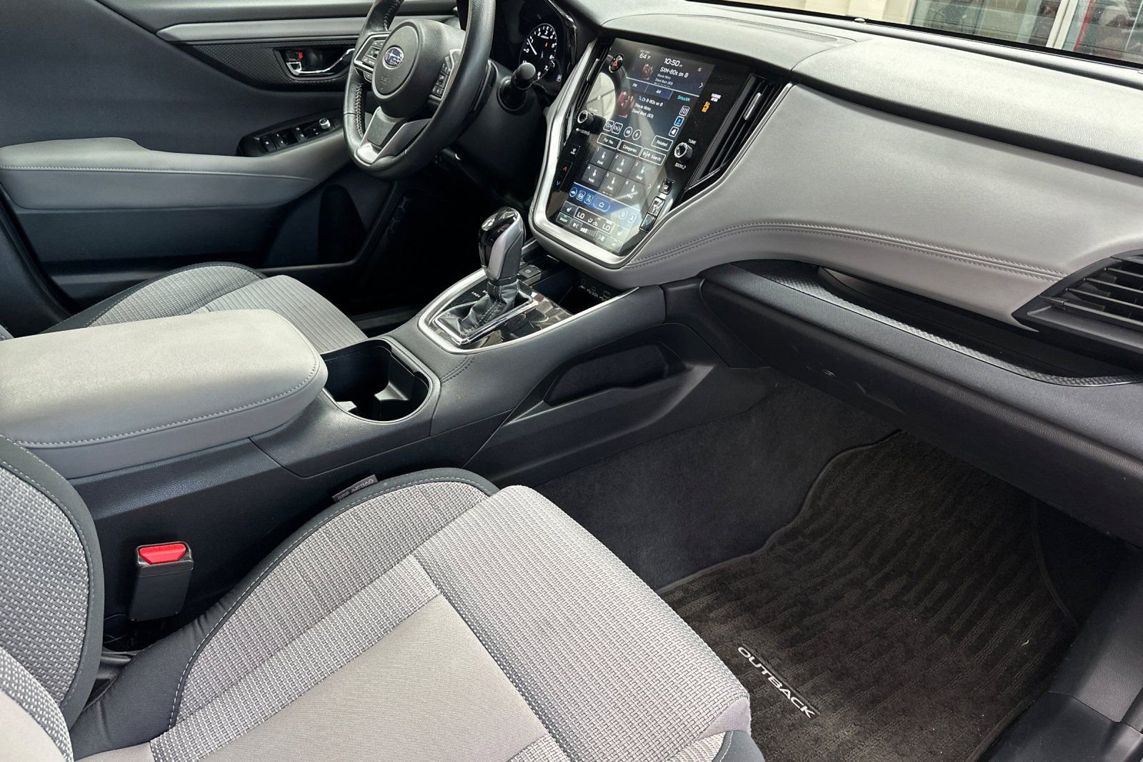 Used 2025 Subaru Outback Premium image 21