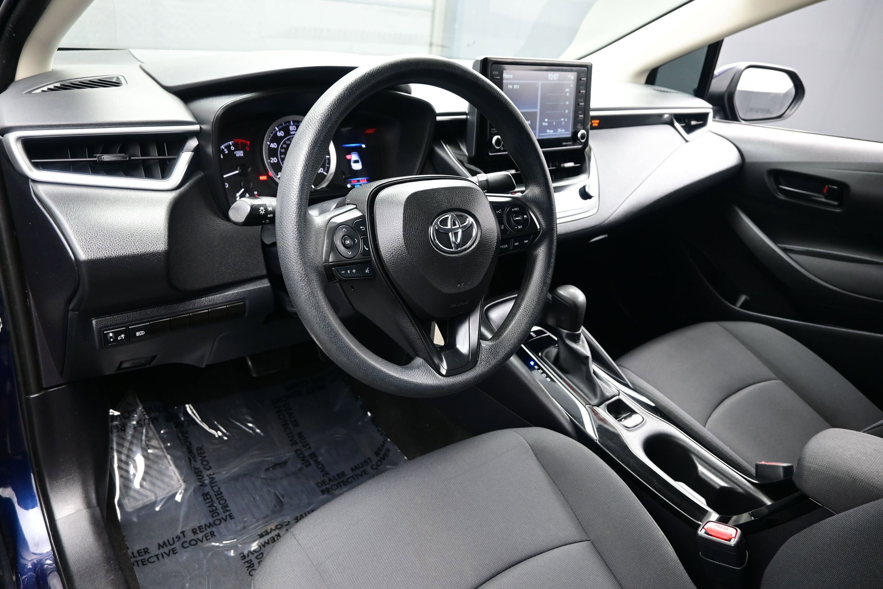 Used 2022 Toyota Corolla LE FWD image 11