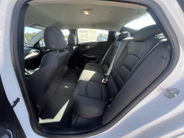 Used 2024 Chevrolet Malibu LS w/ Driver Confidence Package image 9