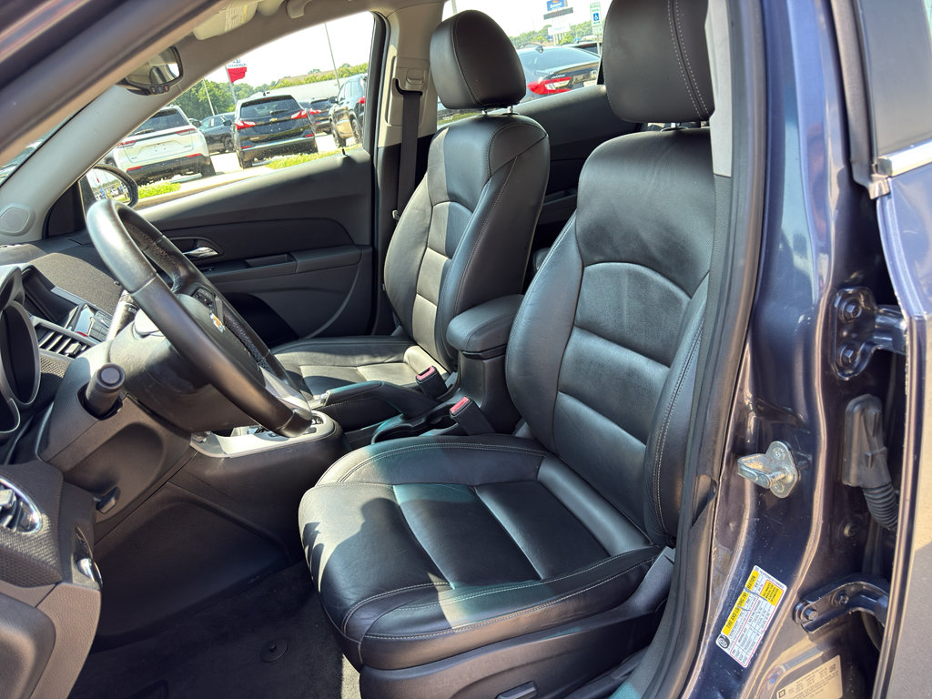 Used 2013 Chevrolet Cruze LT FWD image 10