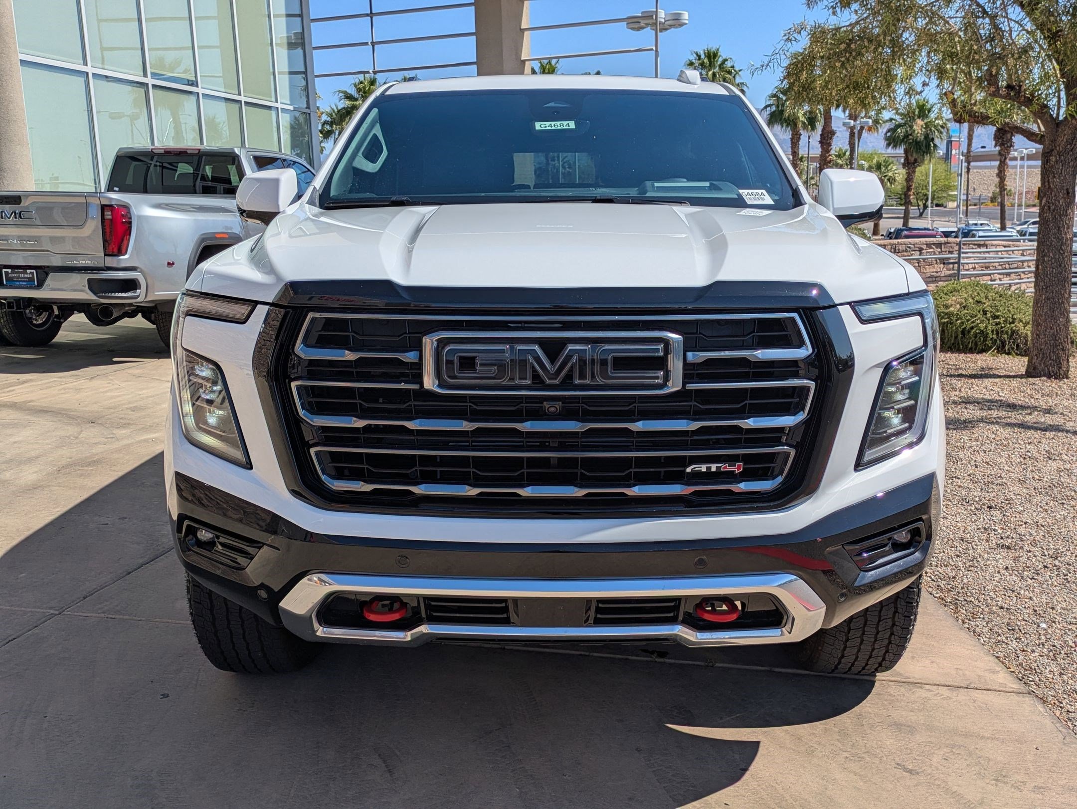 Certified 2025 GMC Yukon XL AT4 w/ AT4 Premium Plus Package AWD/4WD image 9