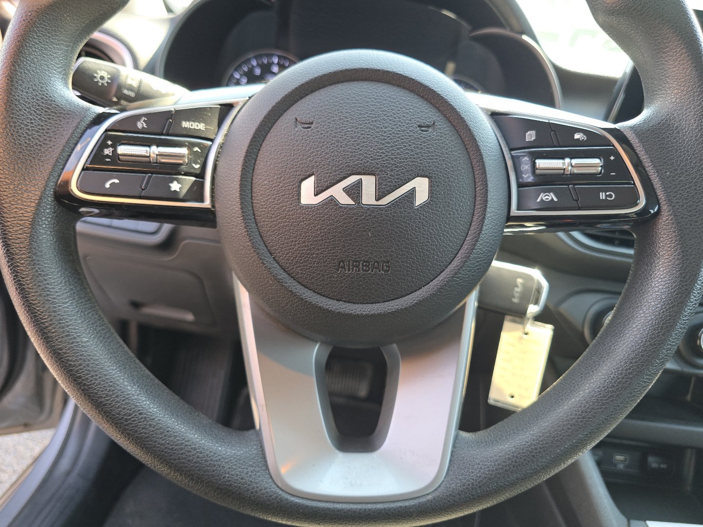 Used 2023 Kia Forte LXS FWD image 30