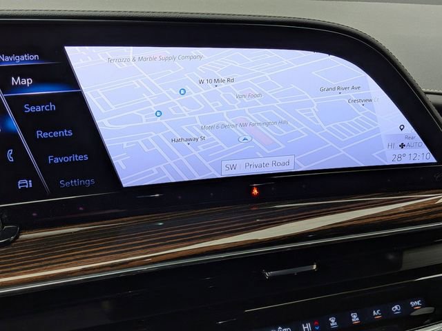 Certified 2024 Cadillac Escalade Premium Luxury image 15