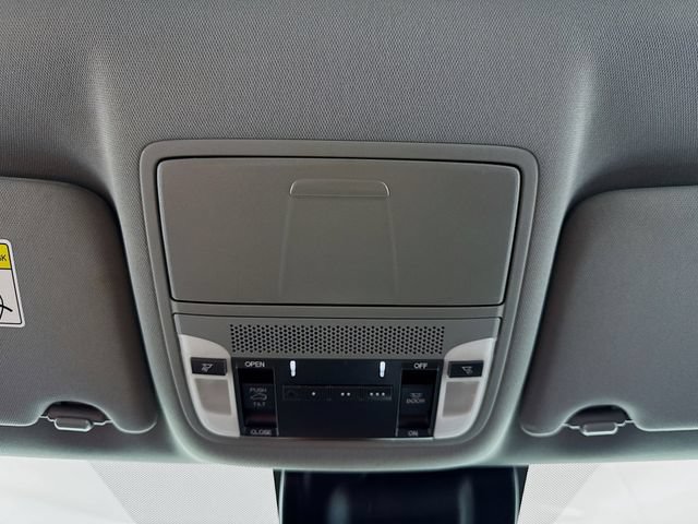 Used 2020 Acura MDX SH-AWD image 18