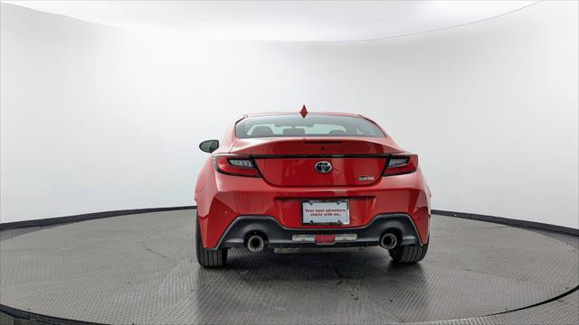 Used 2024 Toyota GR86 RWD image 7