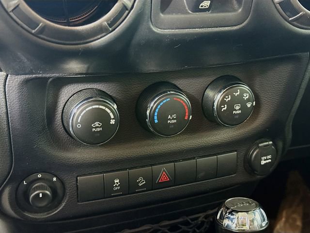 Used 2018 Jeep Wrangler Unlimited Sport S image 13