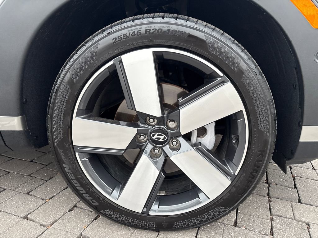 Used 2024 Hyundai Santa Fe Limited image 21