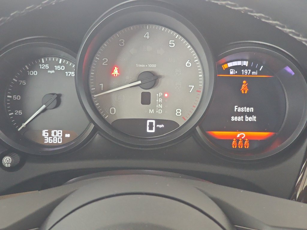 Used 2024 Porsche Macan S AWD/4WD image 17