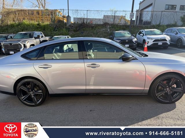 Used 2023 Honda Accord Sport image 4