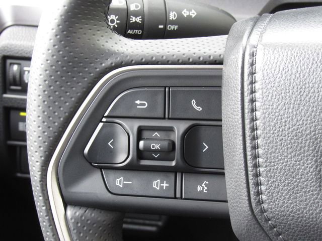 Used 2025 Toyota 4Runner SR5 image 24