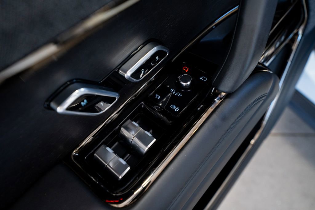 Used 2025 Land Rover Range Rover Sport Dynamic SE image 28