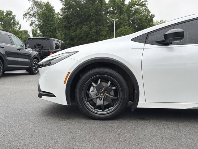 Used 2025 Toyota Prius LE FWD image 7