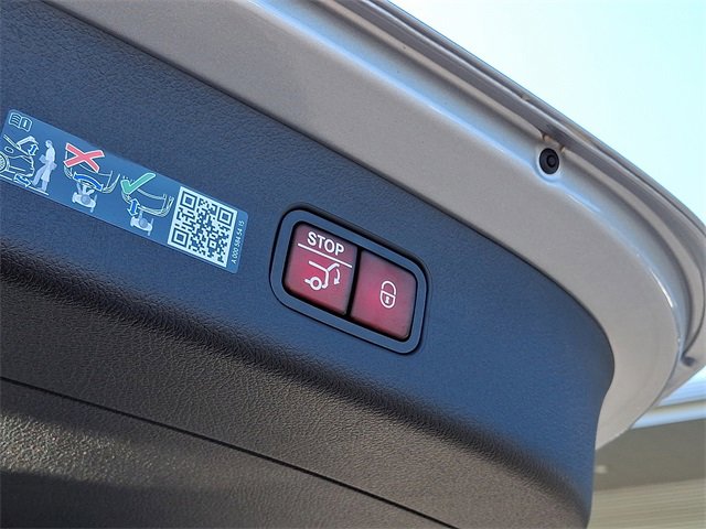 Used 2026 Mercedes-Benz GLC 300 4MATIC image 22