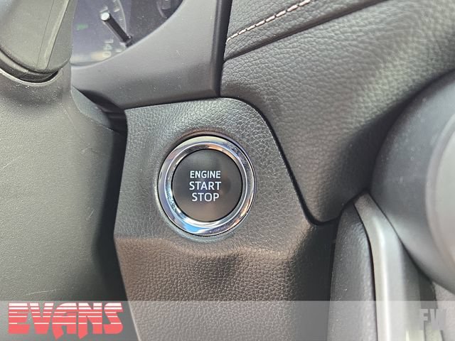 Used 2025 Toyota RAV4 XLE AWD/4WD image 9