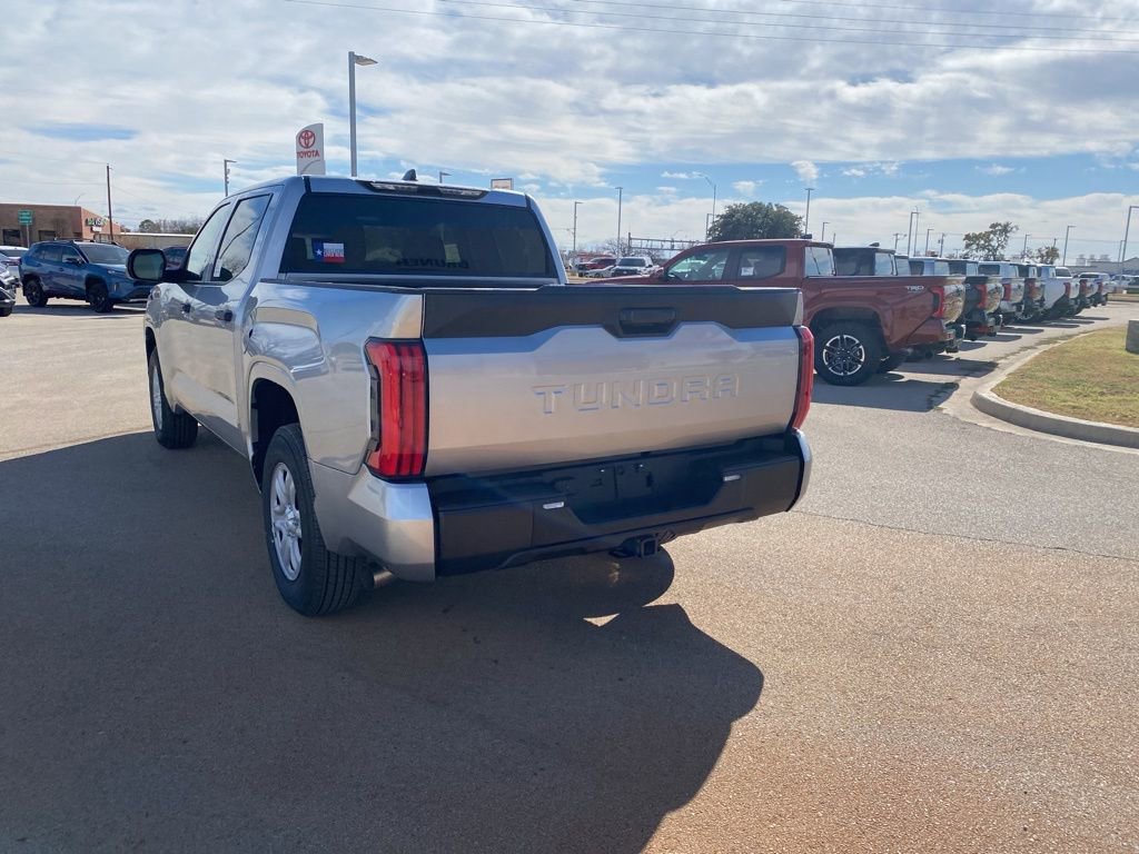 New 2025 Toyota Tundra SR image 9