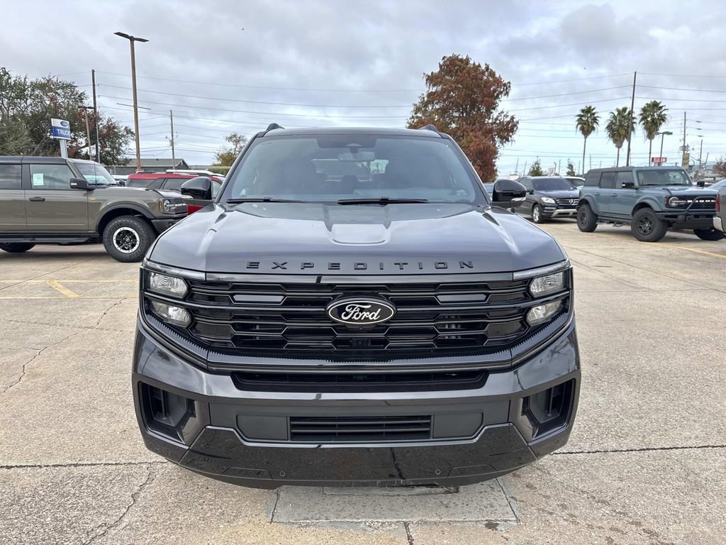 New 2025 Ford Expedition Platinum w/ Stealth Performance Package image 2