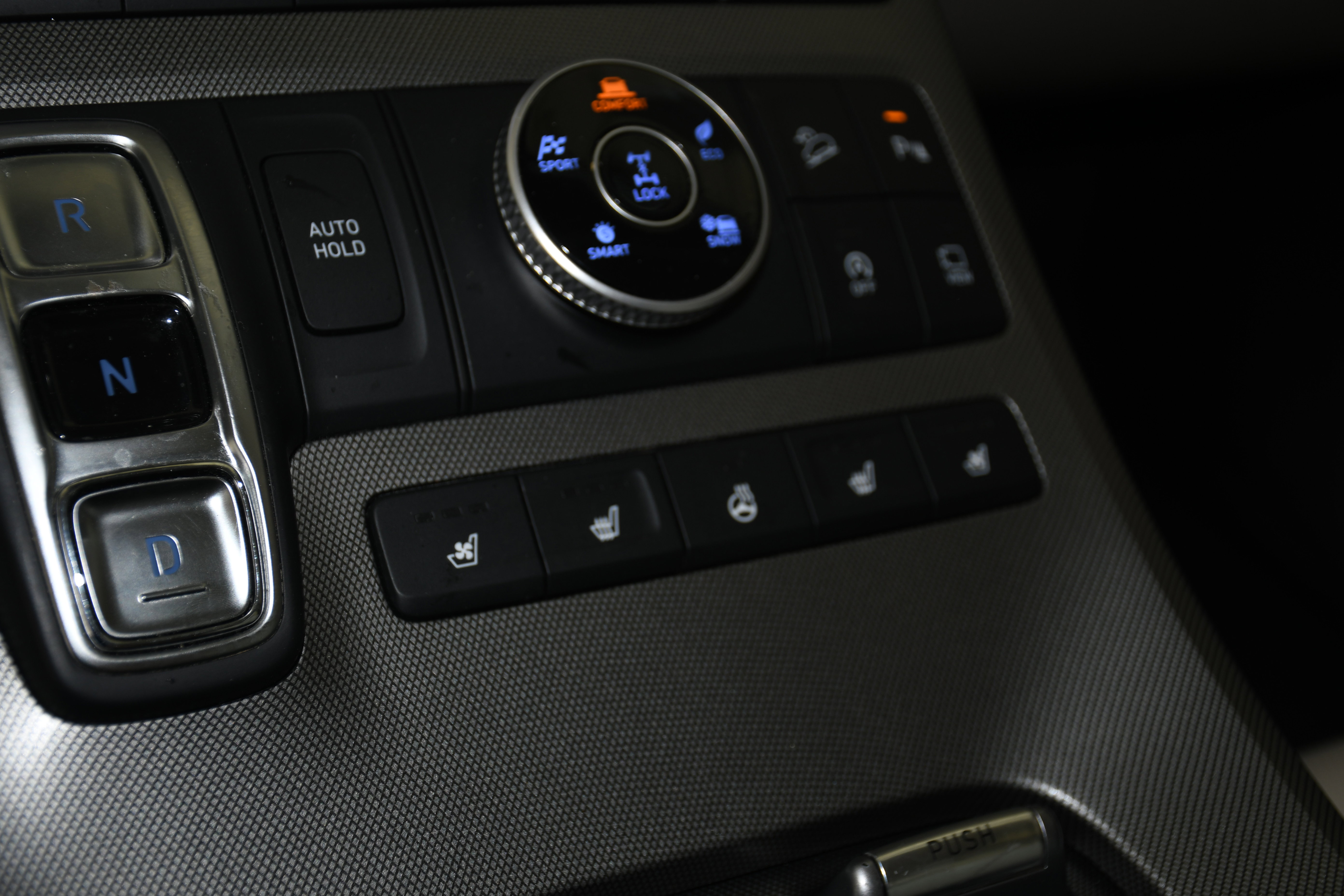 Used 2021 Hyundai Palisade Calligraphy image 14