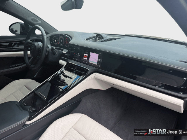 Used 2025 Porsche Panamera Turbo AWD/4WD image 22