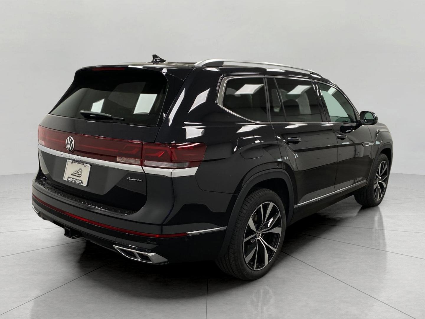 New 2026 Volkswagen Atlas SEL Premium R-Line image 3