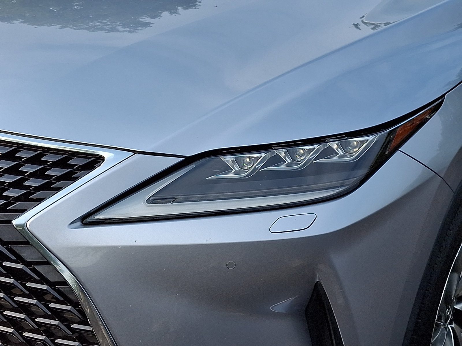 Used 2022 Lexus RX 450hL Luxury w/ Cold Area Package (CT) AWD/4WD image 9