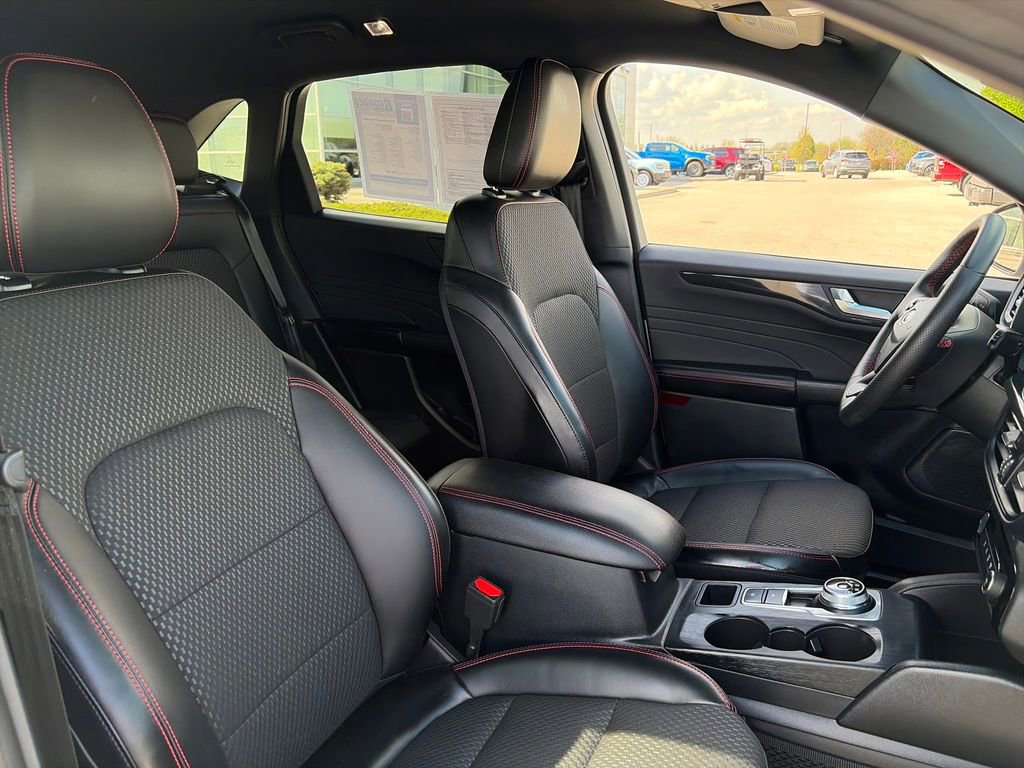 Used 2023 Ford Escape ST-Line Select w/ Tech Pack #1 AWD/4WD image 12