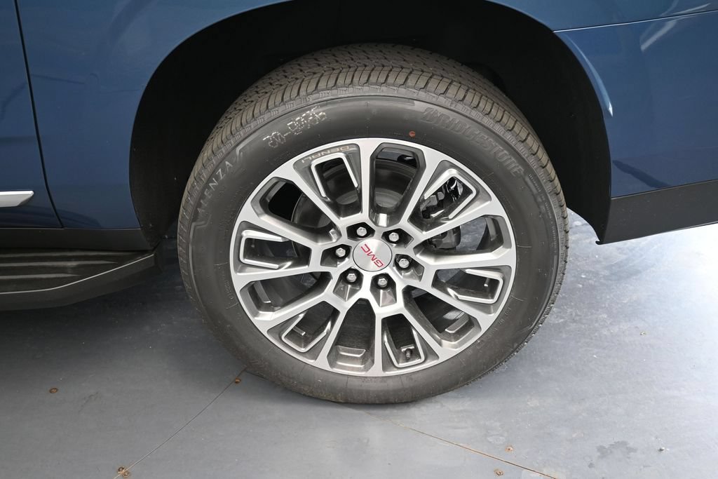 New 2026 GMC Yukon XL Denali w/ LPO, Floor Liner Package AWD/4WD image 14