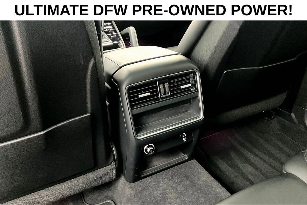 Used 2023 Porsche Cayenne AWD/4WD image 30