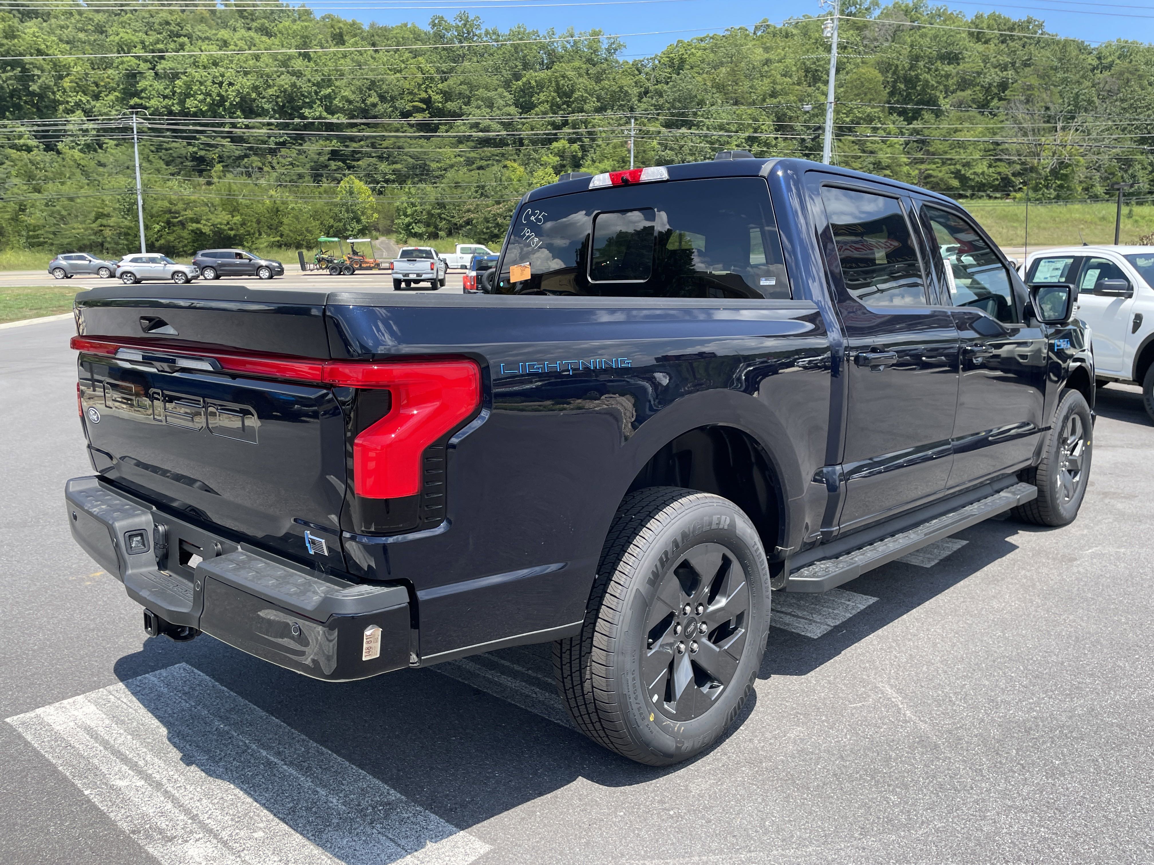 New 2025 Ford F150 Lightning Lariat AWD/4WD image 5