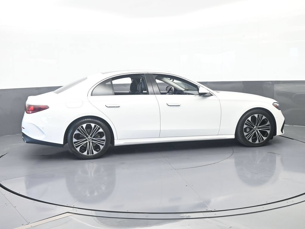 Used 2025 Mercedes-Benz E 350 Sedan image 7
