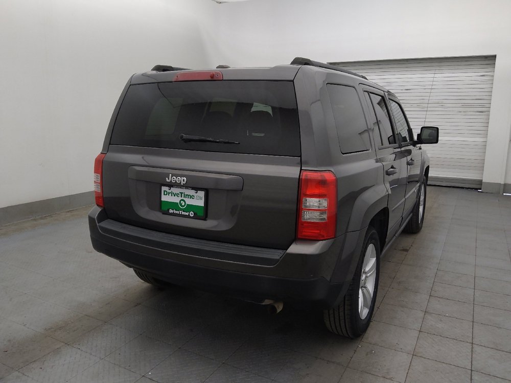 Used 2016 Jeep Patriot Sport w/ Power Value Group FWD image 9