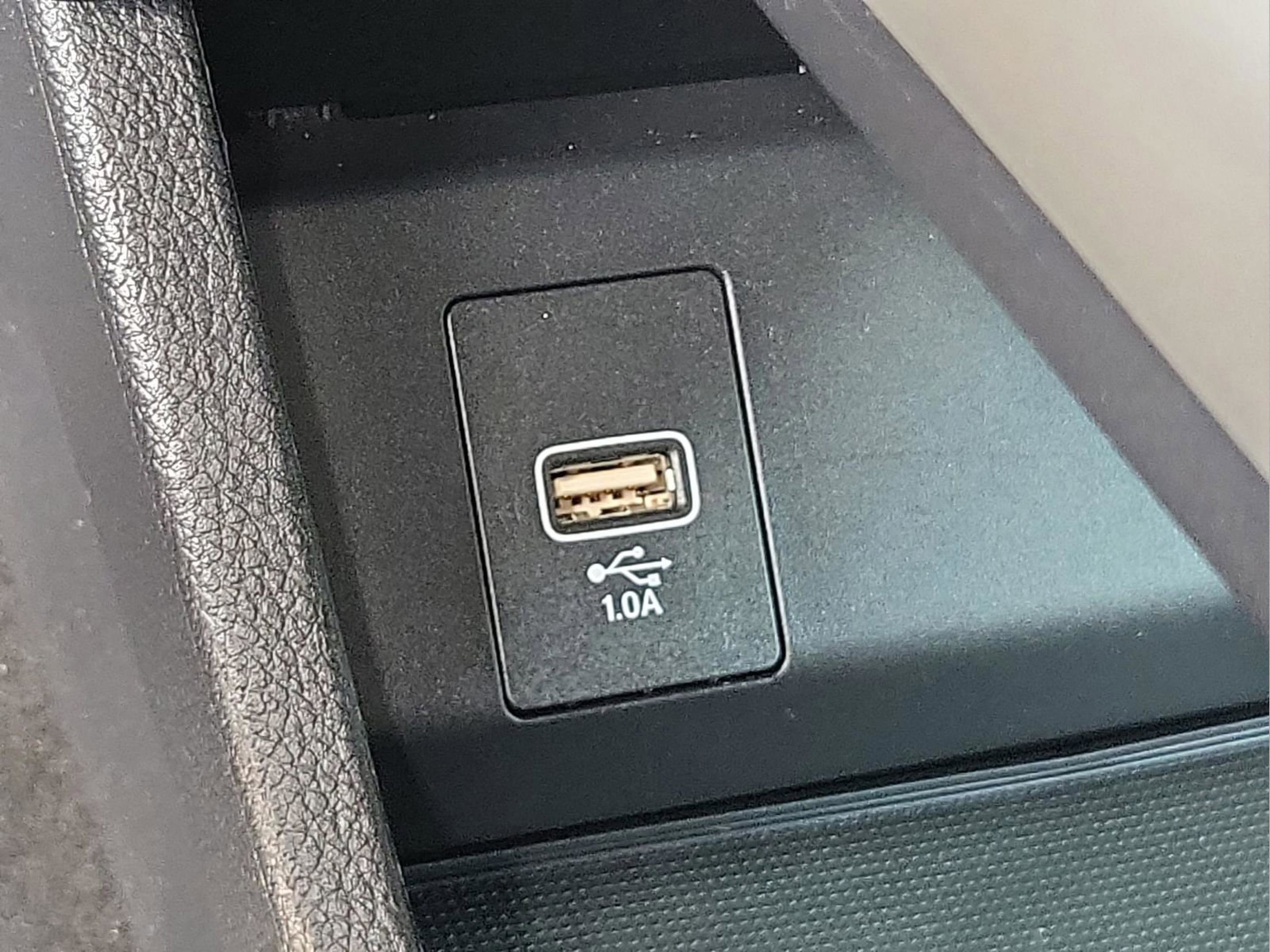 Certified 2020 Honda HR-V LX image 26