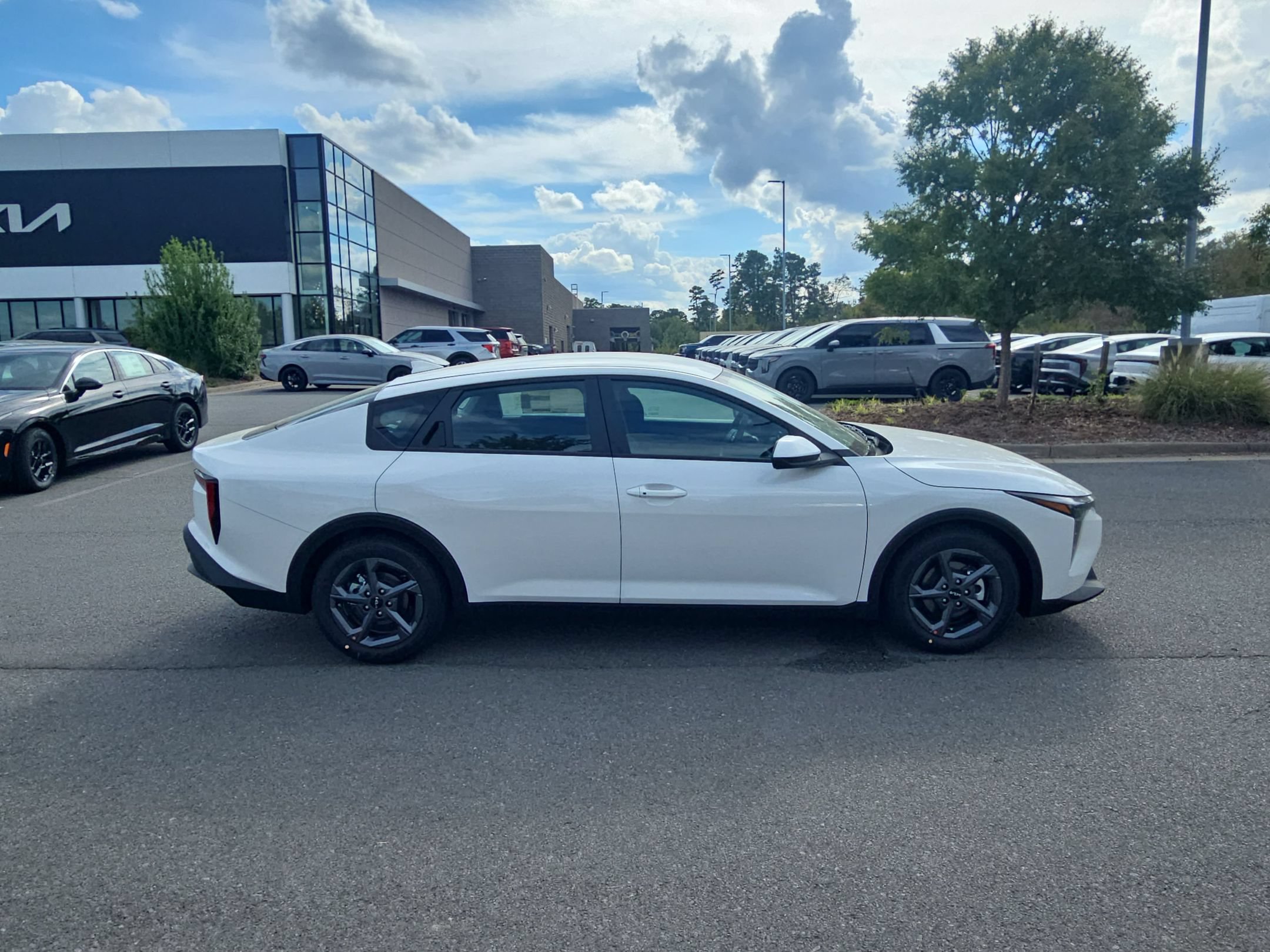 New 2026 Kia K4 FWD image 8