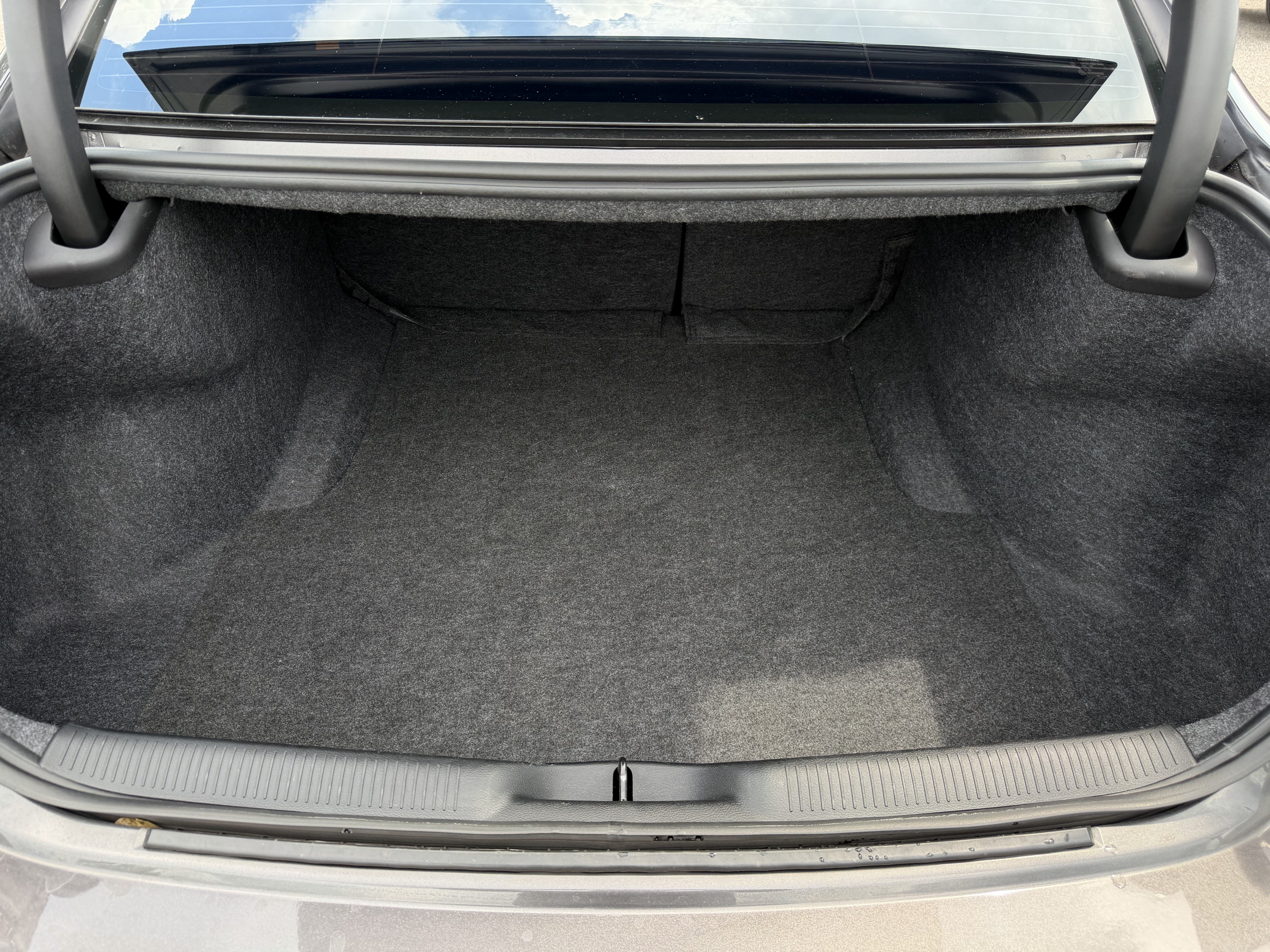 Used 2022 Dodge Charger Scat Pack RWD image 33