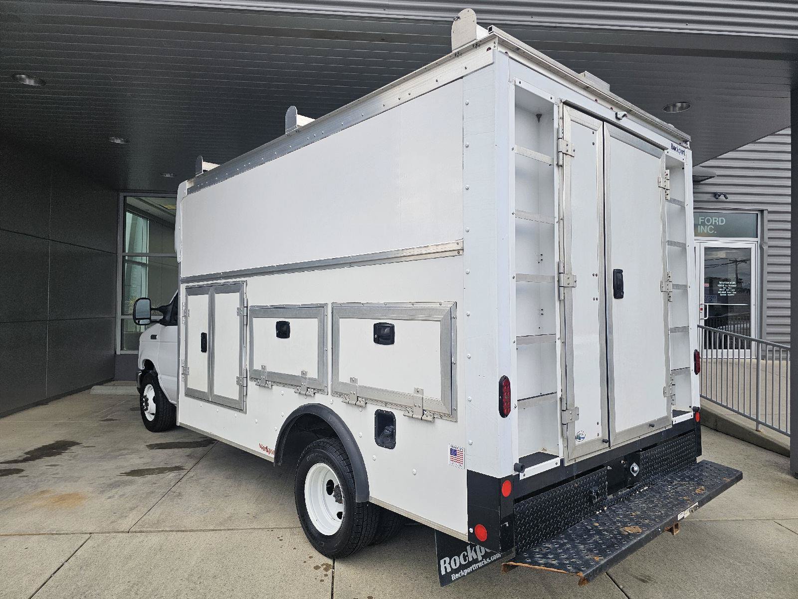 Used 2023 Ford E-350 and Econoline 350 Super Duty w/ Driver's Safety Package RWD image 3