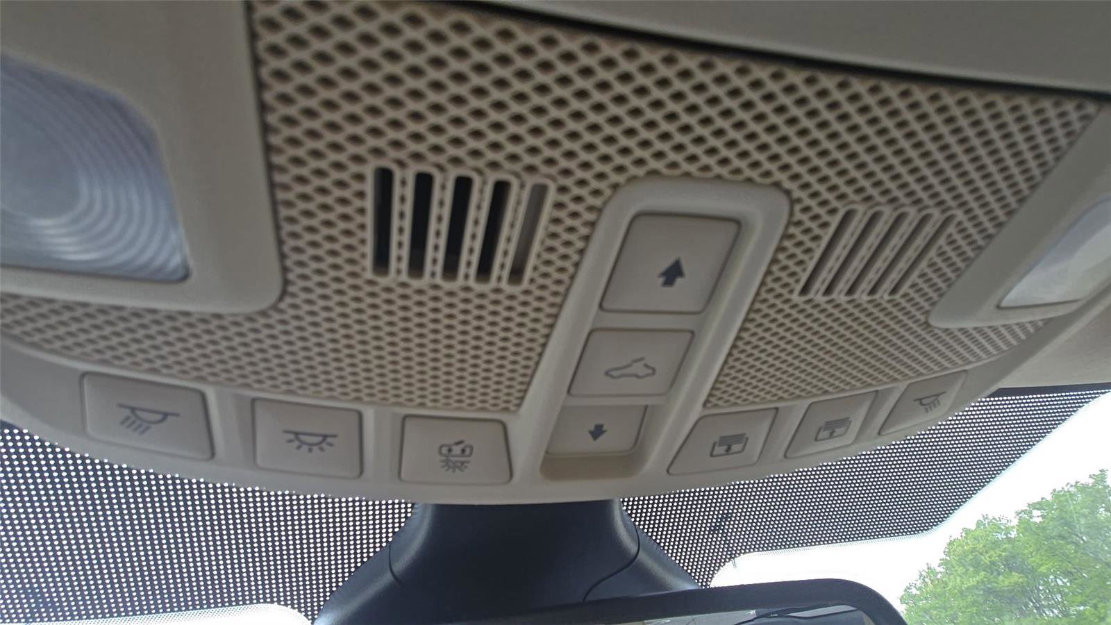 Used 2022 Ford Edge SEL w/ Convenience Package image 30