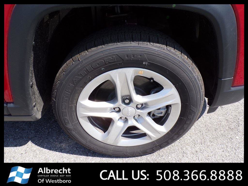 New 2023 Jeep Compass Latitude image 5