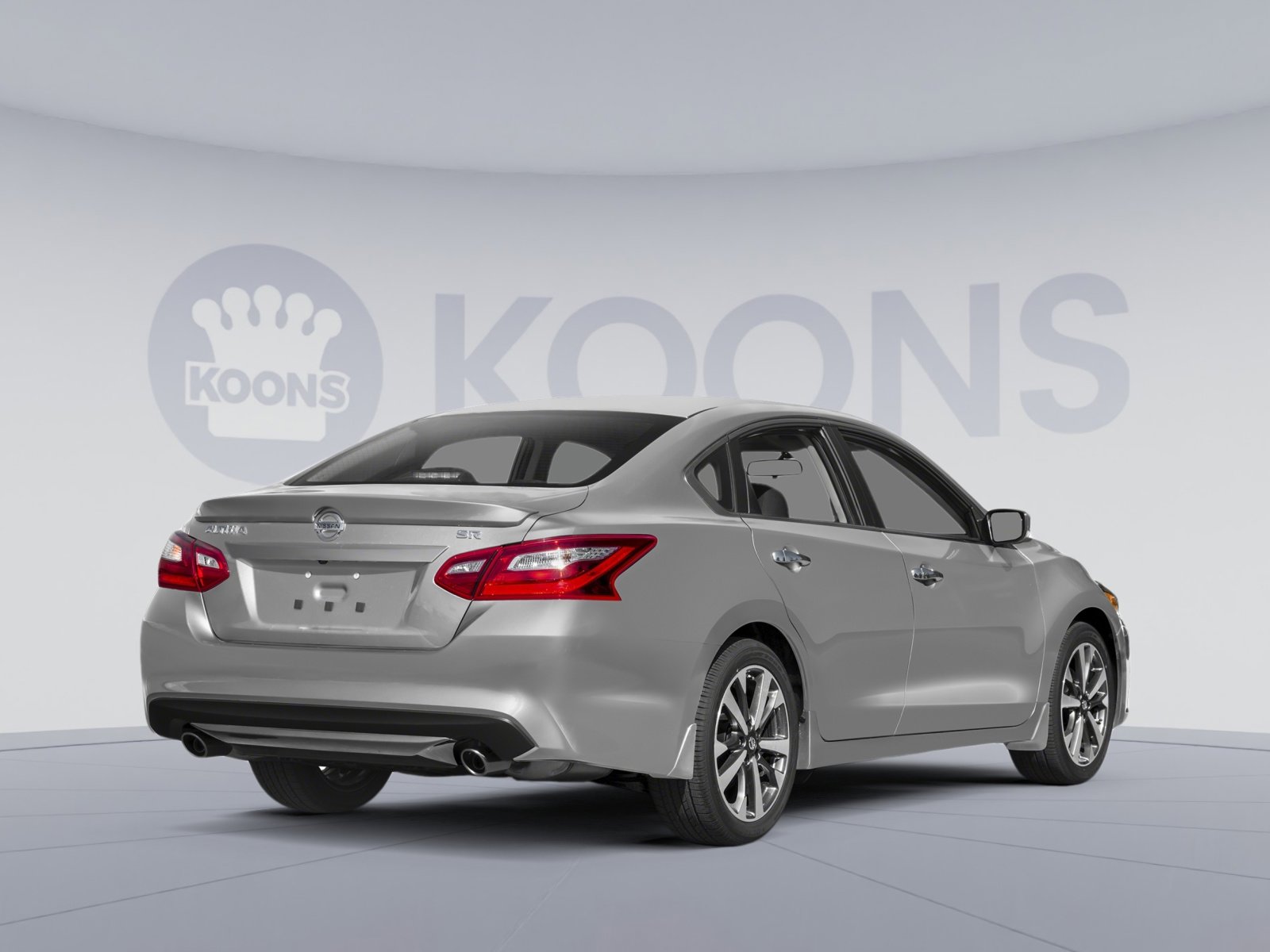 Used 2016 Nissan Altima 2.5 SR FWD image 2