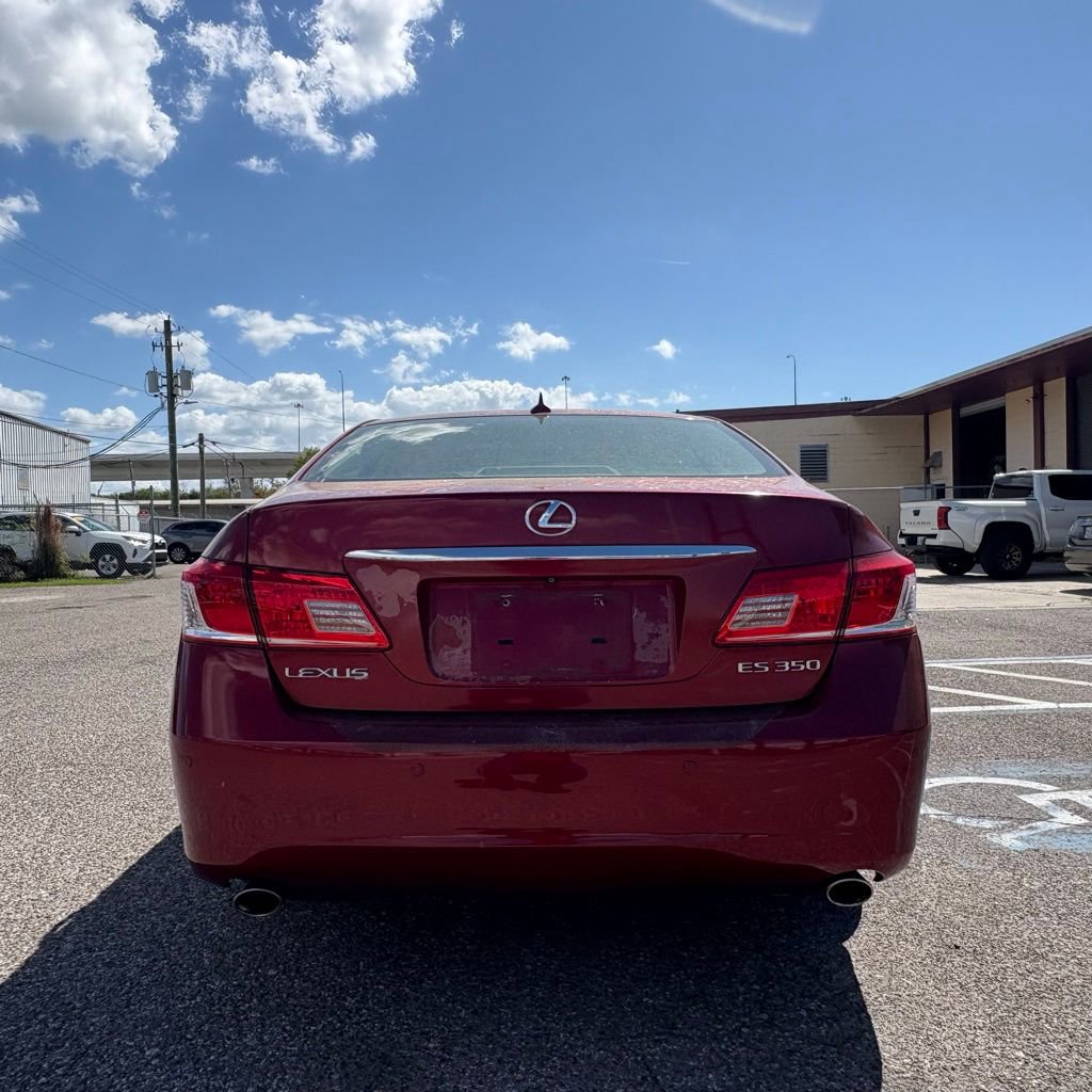 Used 2010 Lexus ES 350 image 4