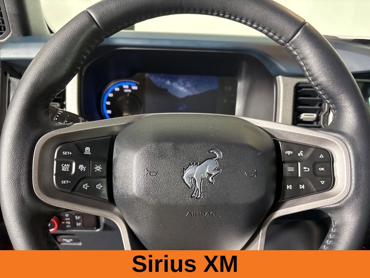 Used 2024 Ford Bronco Outer Banks AWD/4WD image 12