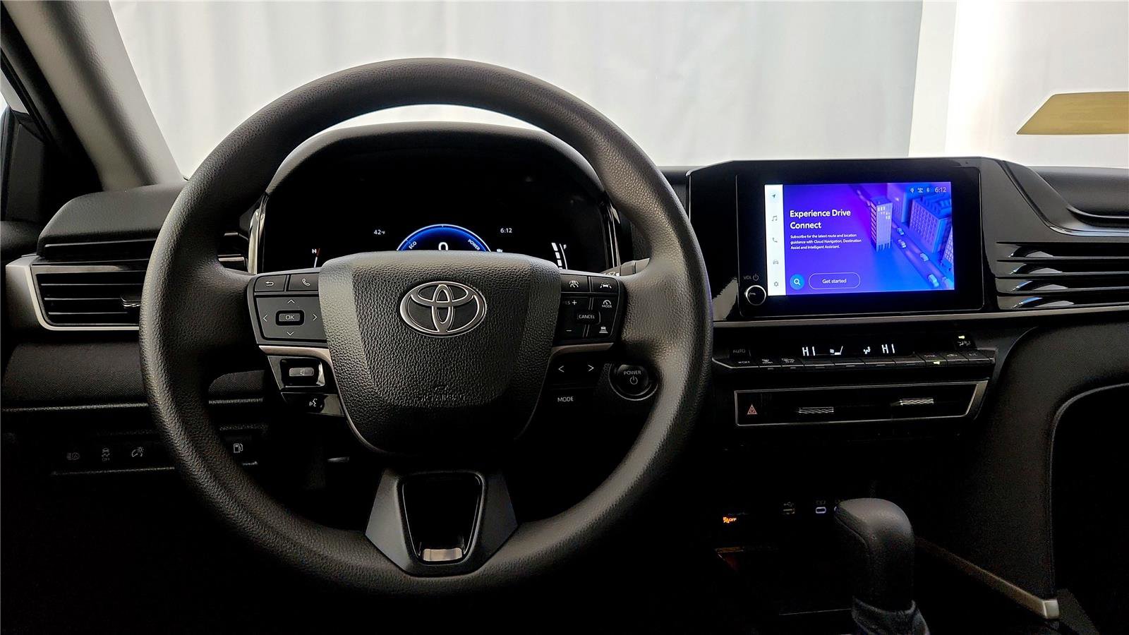 Used 2025 Toyota Camry LE image 27