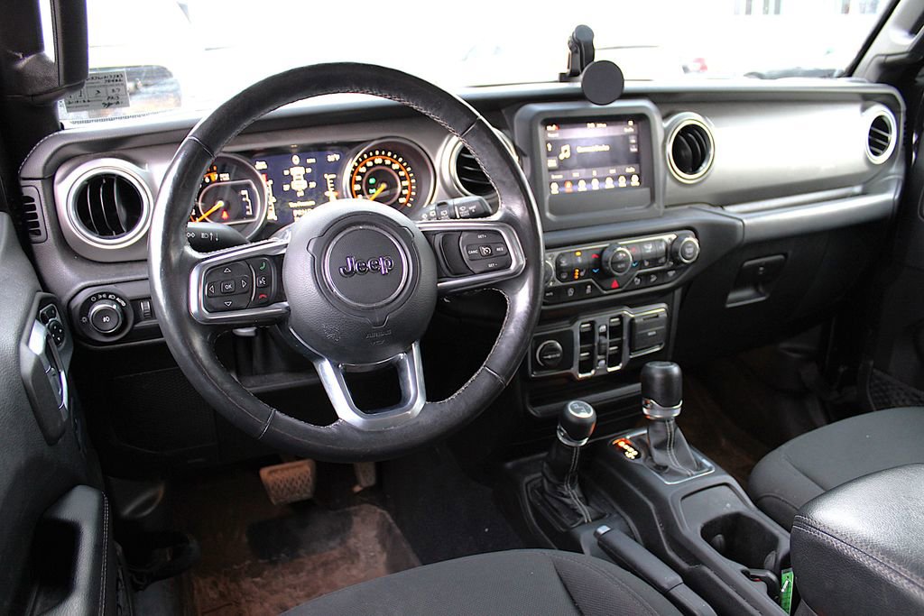 Used 2018 Jeep Wrangler Unlimited Sahara w/ Dual Top Group image 4