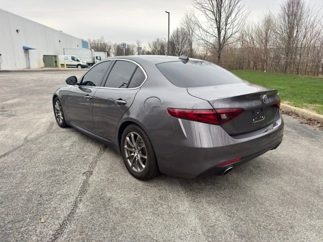 Used 2018 Alfa Romeo Giulia RWD image 6