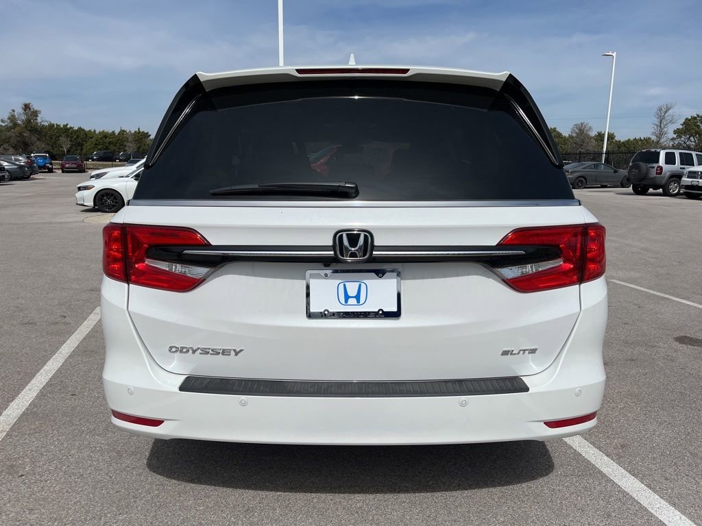 Certified 2024 Honda Odyssey Elite image 5