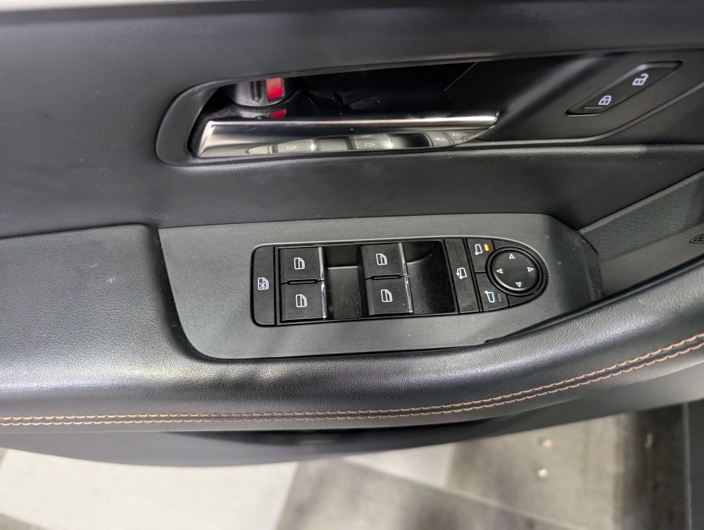 Used 2024 MAZDA CX-90 Plug-In Hybrid w/ Premium Plus AWD/4WD image 15