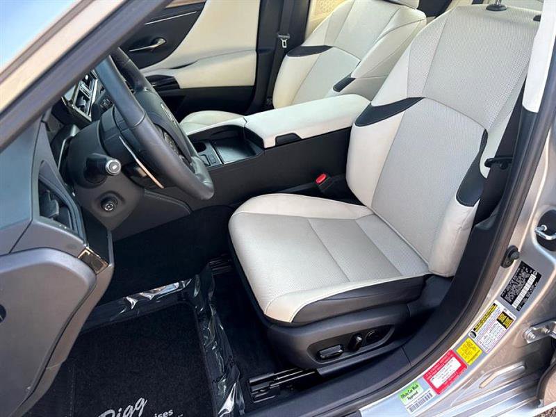 Used 2024 Lexus ES 350 Premium image 13