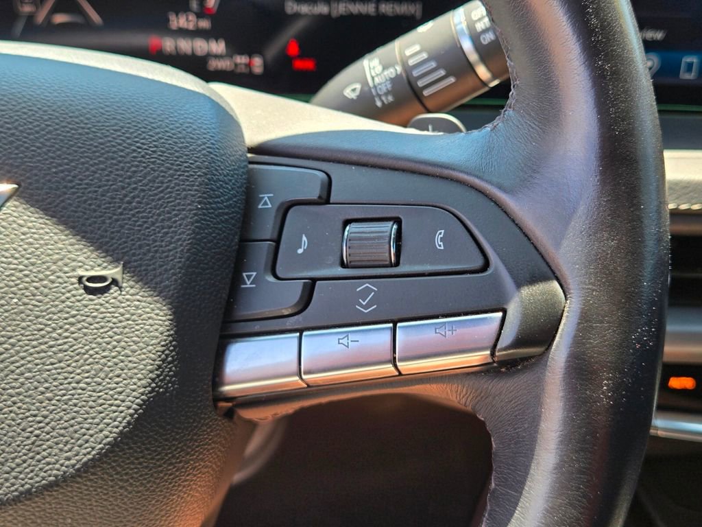 Used 2024 Cadillac XT4 Premium Luxury AWD/4WD image 19