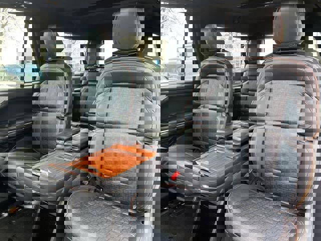 Used 2025 Lincoln Navigator L Black Label image 15